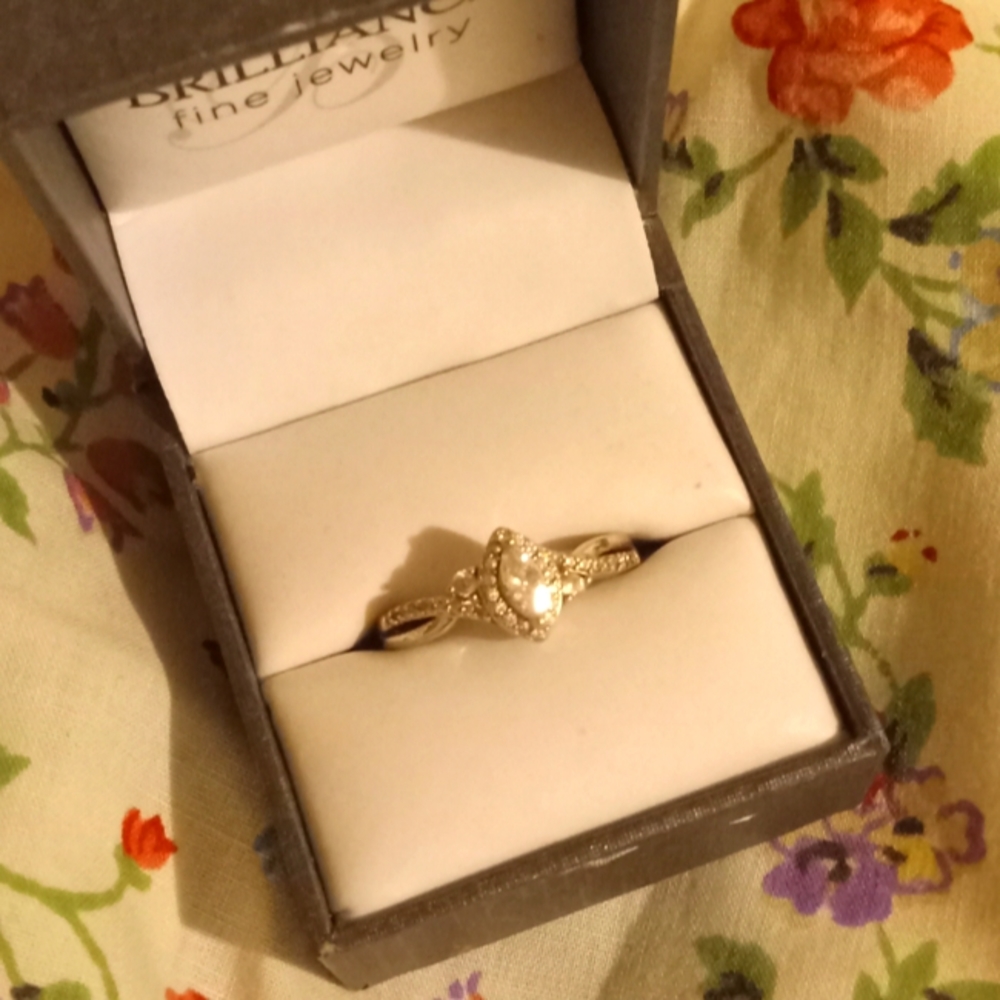 925 Sterling silver oval diamond ring